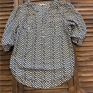 41 Hawthorn Black and White Chevron Button-Front Blouse Stitch Fix Medium 3/4 L